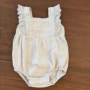 Quincy Mae Naomi Romper - Sky, 12-18 months